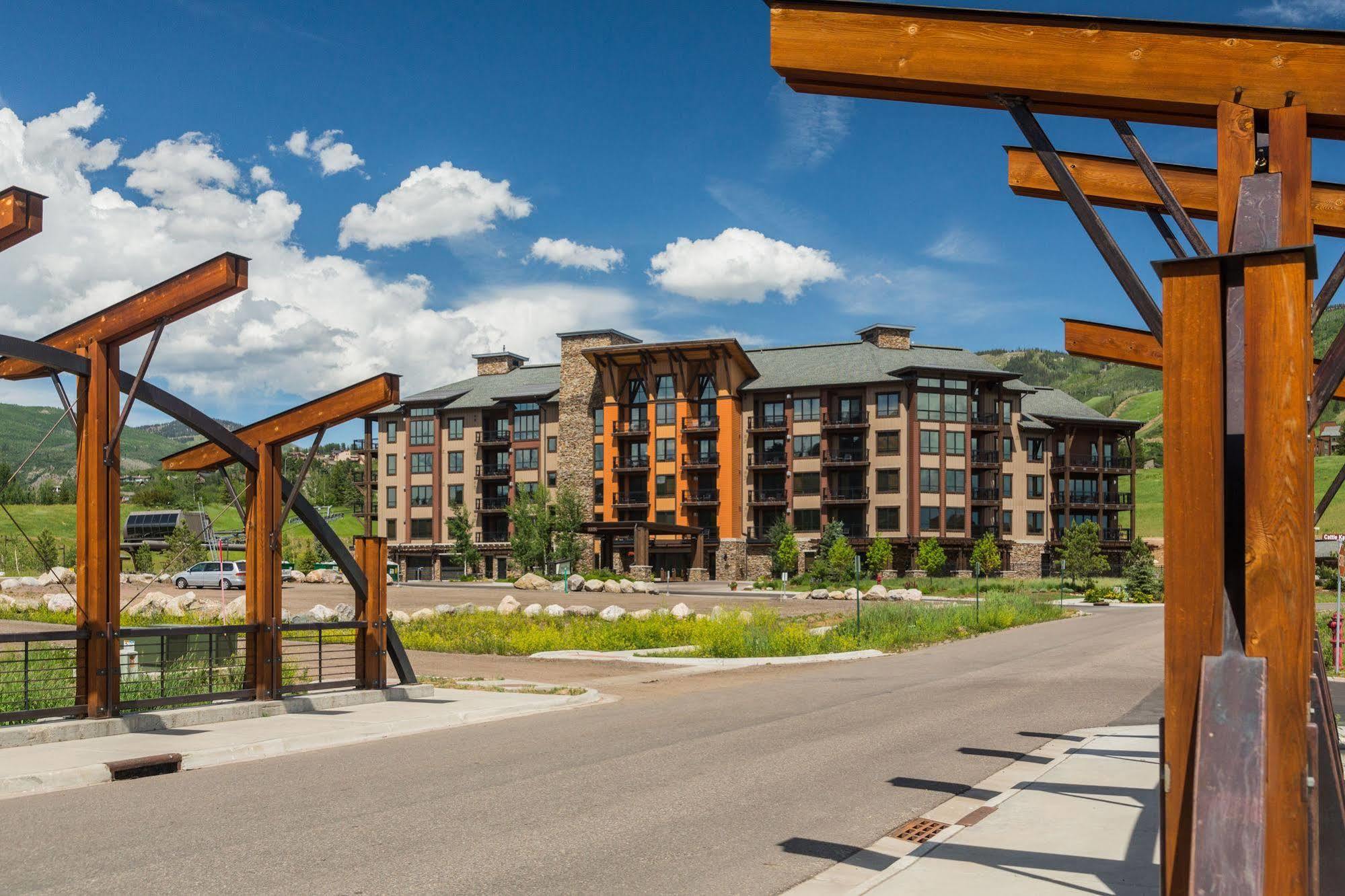 Trailhead Lodge สตีมโบทสปริงส์ ภายนอก รูปภาพ